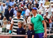 开云体育中国-美国网球队险胜英国网球队，阿尔卡拉斯制霸全场