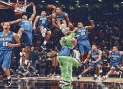 开云体育直播-横扫之夜，德罗赞的火焰，当公牛在湖人面前燃尽