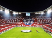 开云体育APP下载-勇士险胜灰熊，库里惊艳四座，一场定义传奇的季后赛对决