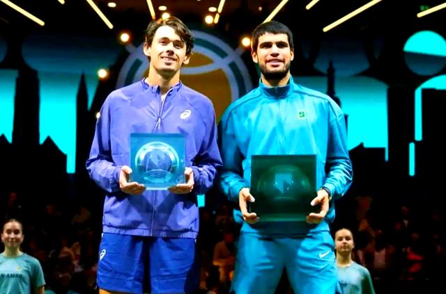 包含欧洲网球队碾压西班牙网球队,阿尔卡拉斯制霸全场的词条 包含欧洲网球队碾压西班牙网球队,阿尔卡拉斯制霸全场的词条