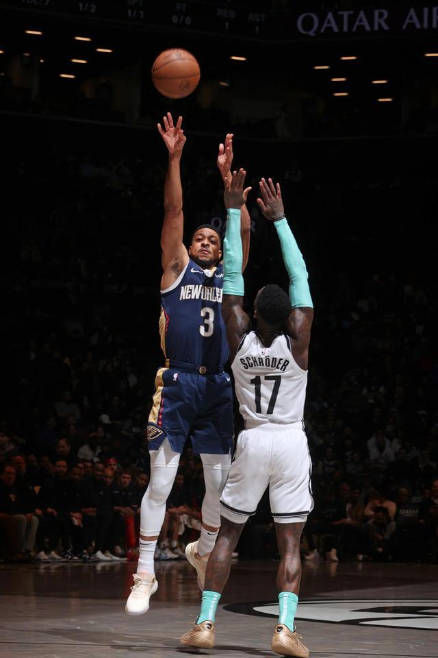 希腊男篮翻盘雷霆，麦科勒姆惊艳世界