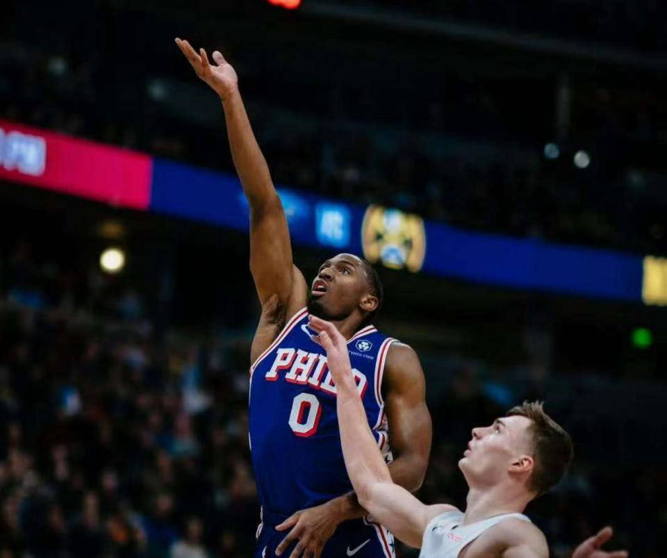 掘金爆冷76人，锡安送出助攻的简单介绍