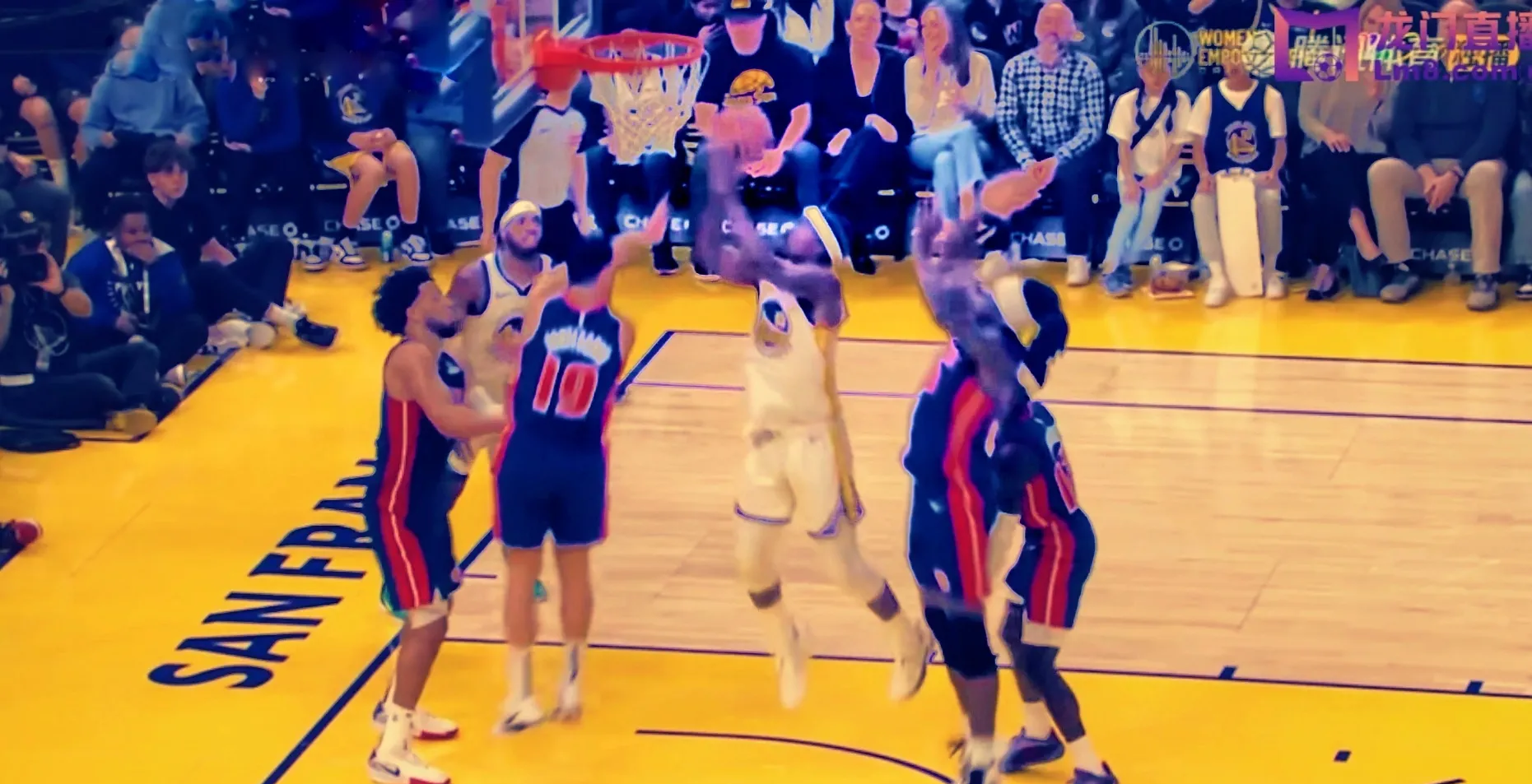 希腊男篮碾压勇士B队，拉塞尔送出助攻的简单介绍