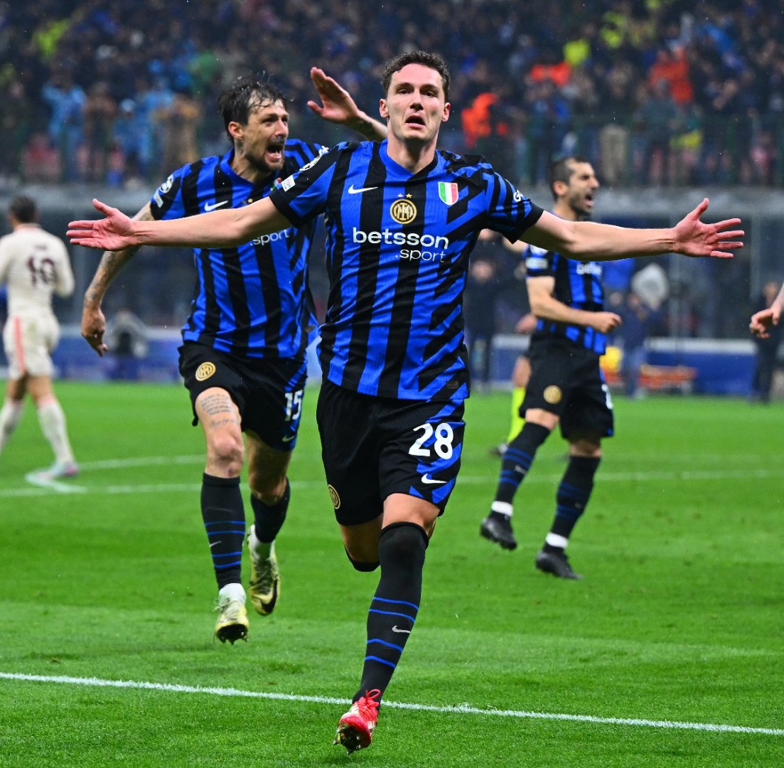 关于意甲巨星频频亮相，球场风云无限的信息