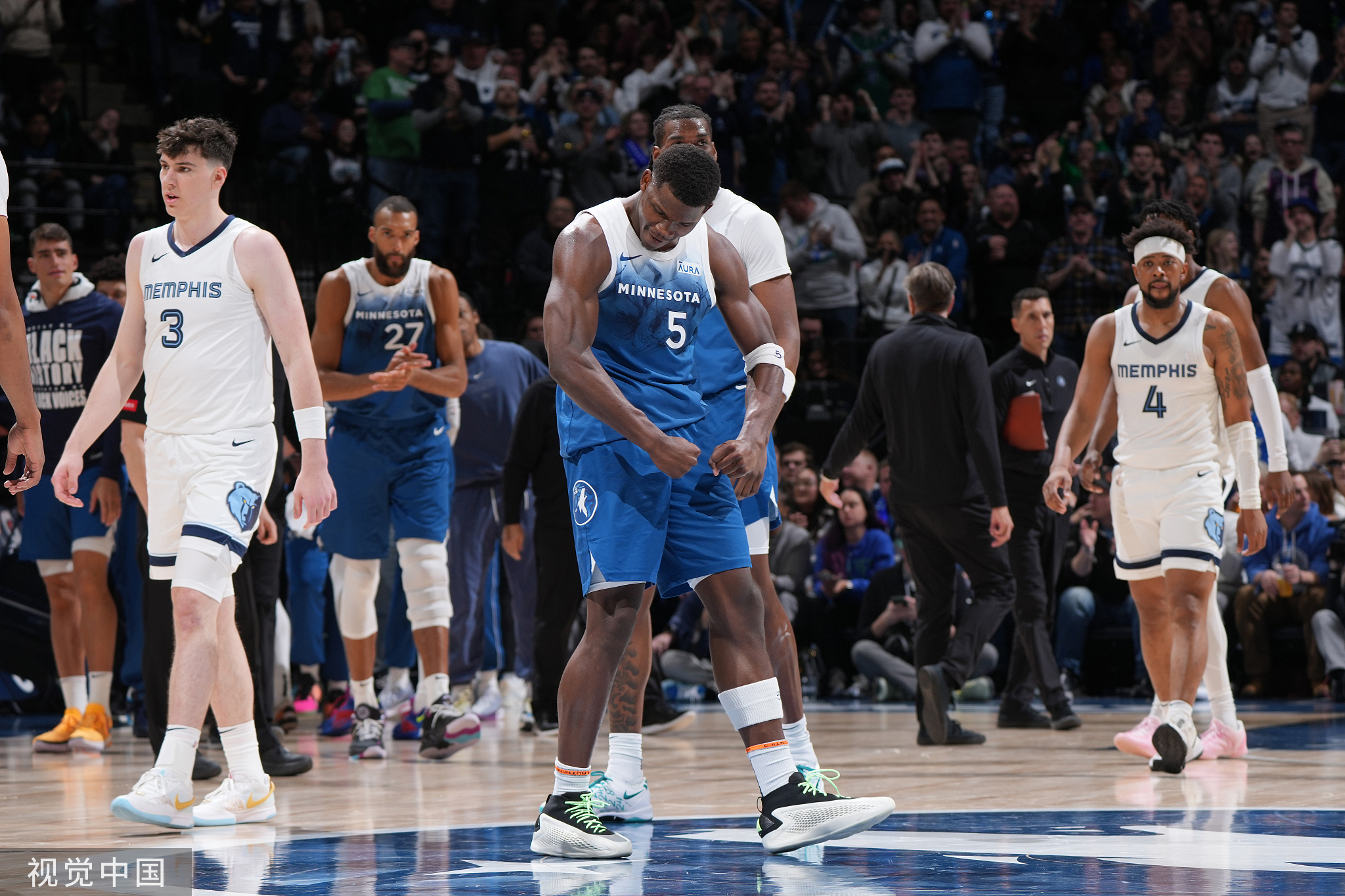 森林狼险胜灰熊，豪取两连胜的简单介绍