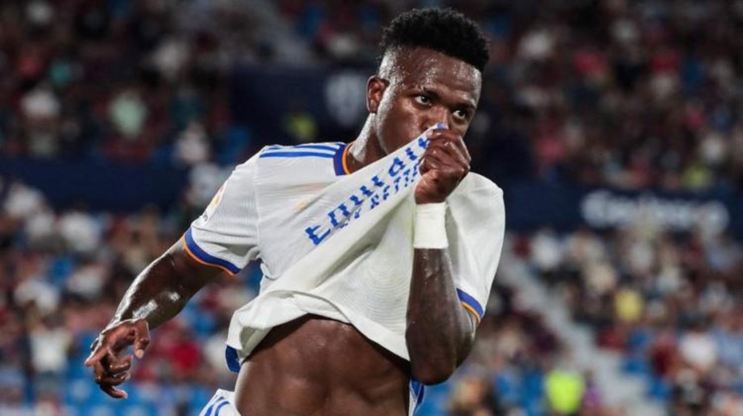 关于皇家马德里客场大胜，稳固领先优势的信息