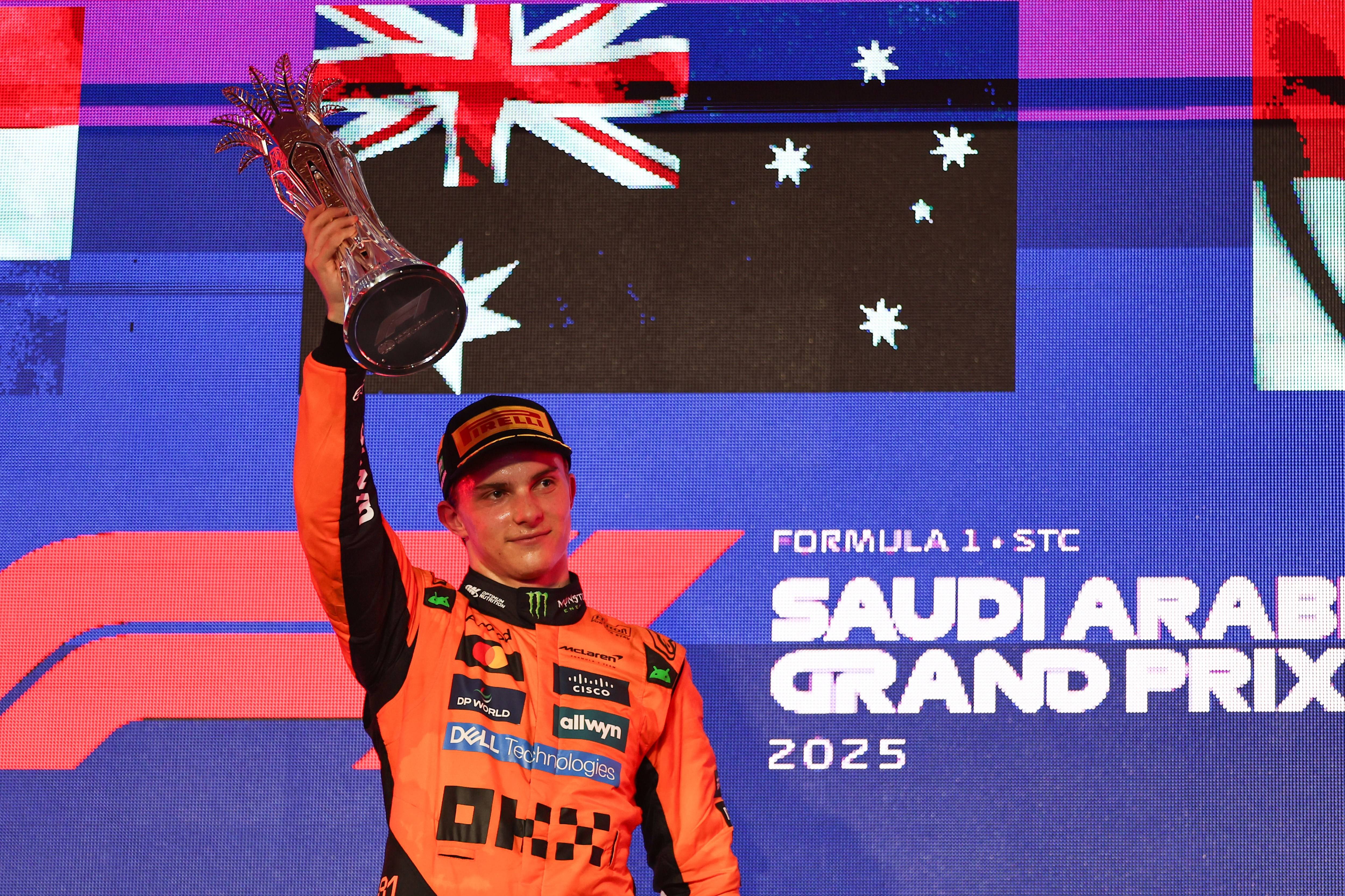 包含索伯车队轻取阿斯顿马丁，维斯塔潘刷新纪录的词条