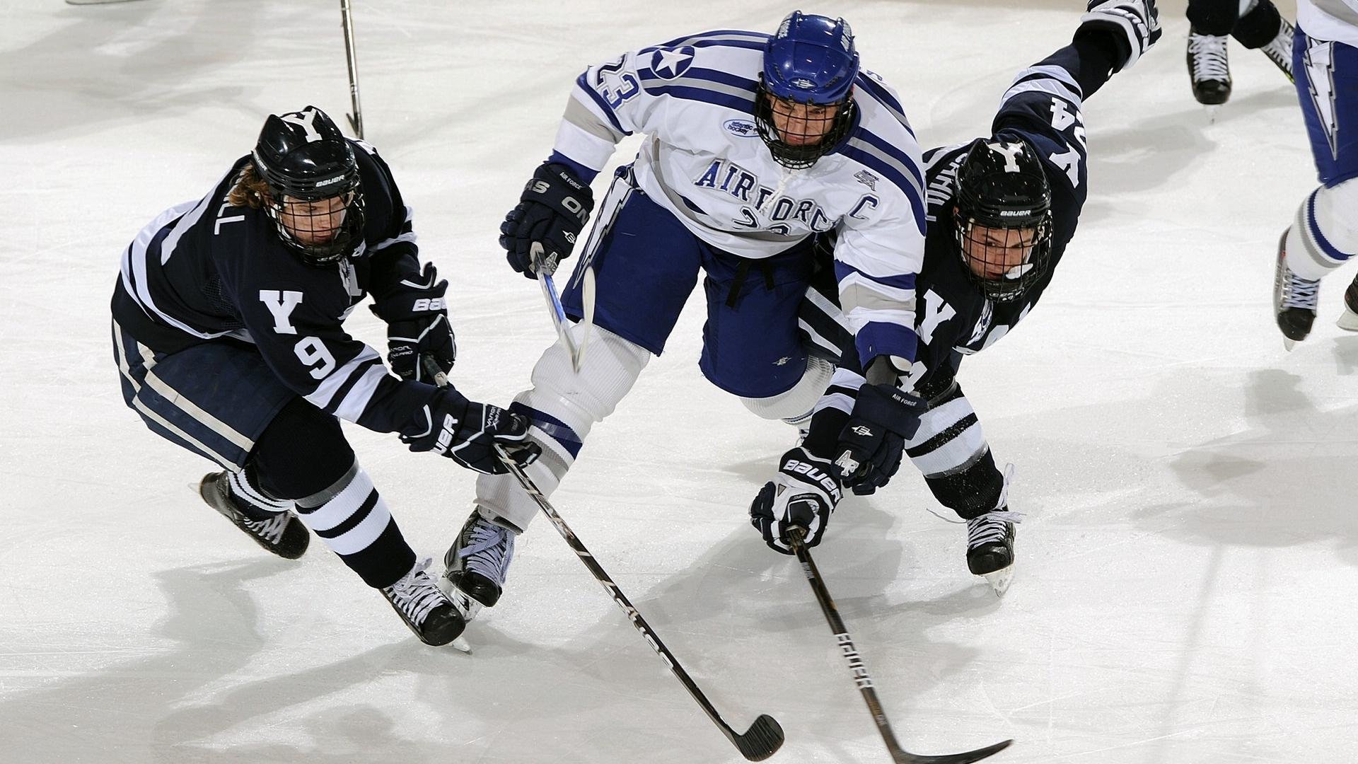 冷门与传奇，泰国队险胜韩国队，安赛龙关键制胜背后的羽球新格局